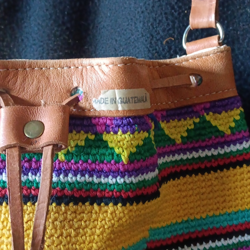 VINTAGE GUATEMALAN Leather and cotton bucket bag Artisan Made - Picture 2 of 5